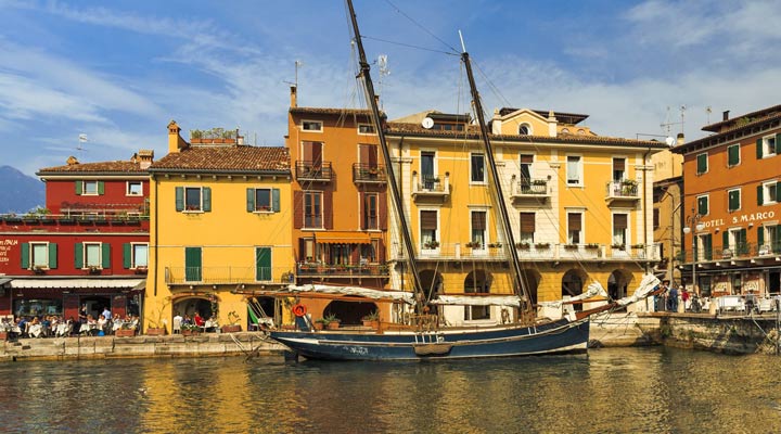 Urlaub mit Hund am Gardasee - Hafen von Malcesine